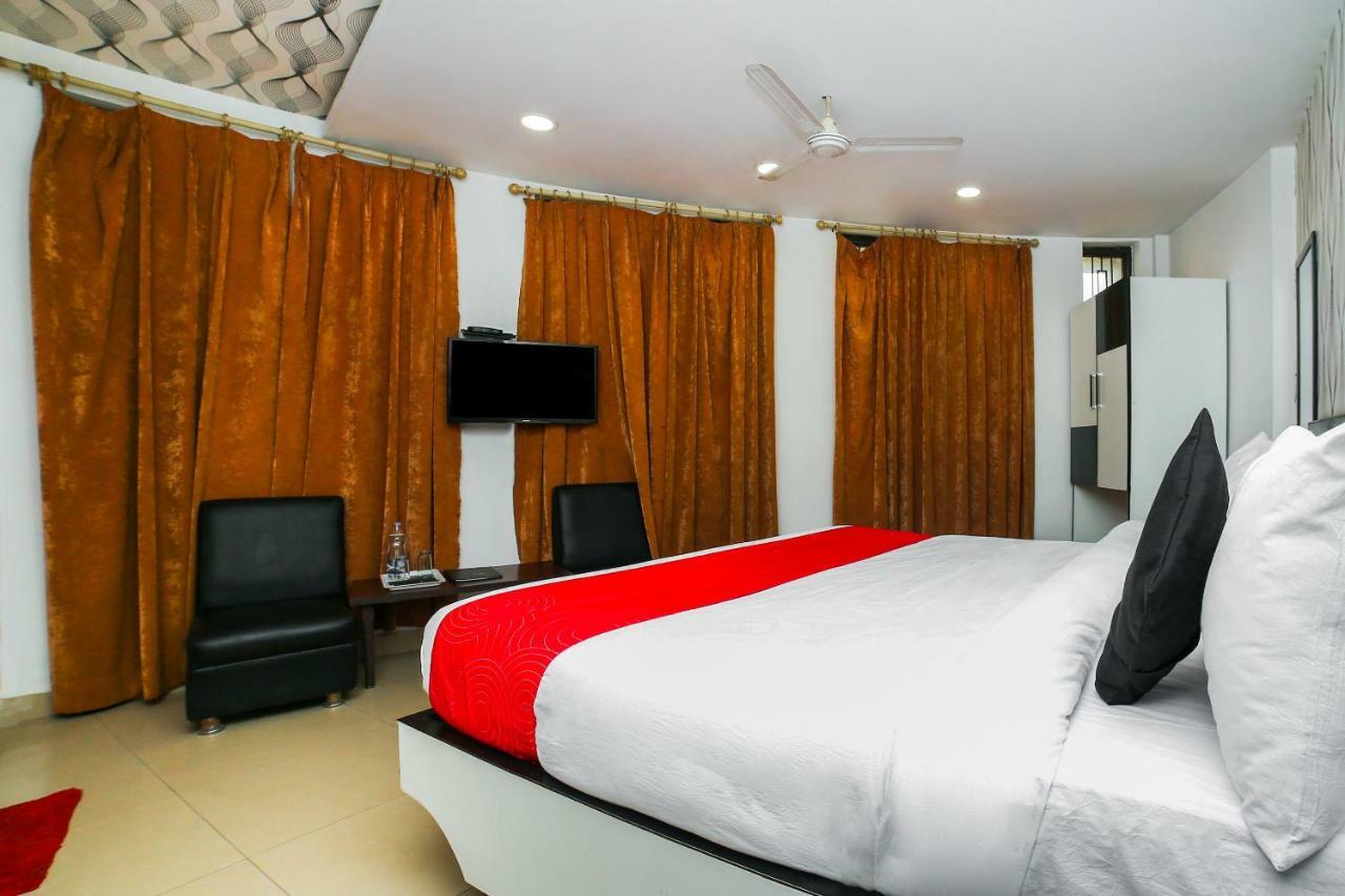 Collection O 30052 Chinmay Hotel