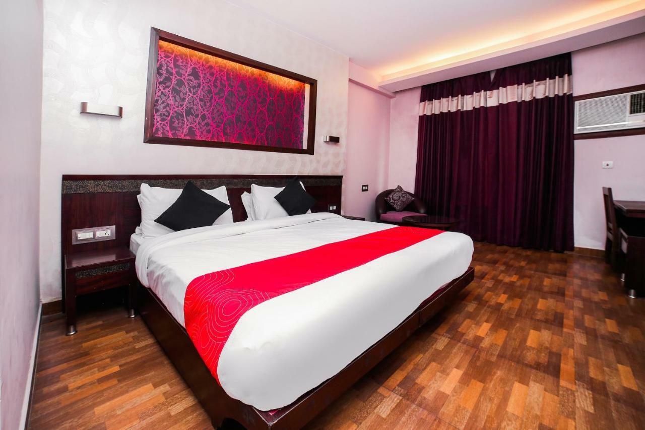 Collection O 30052 Chinmay Hotel